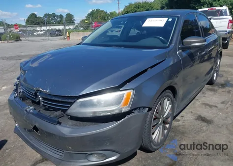 2011 Volkswagen Jetta 2.5L Sel from USA, damaged, VIN 3VWLZ7AJXBM352695